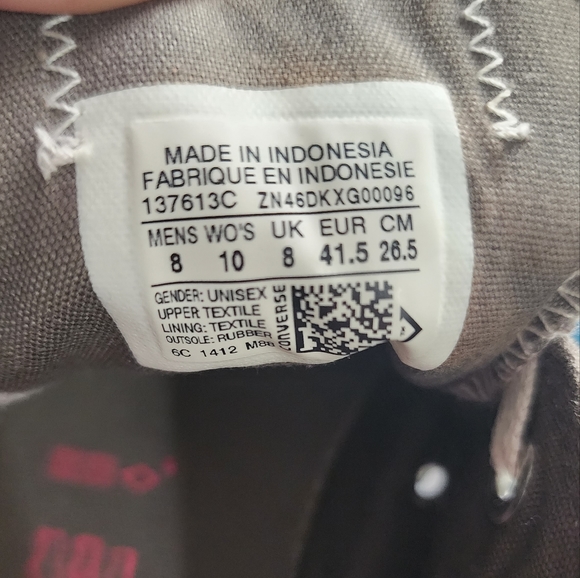 Converse - Picture 8 of 9